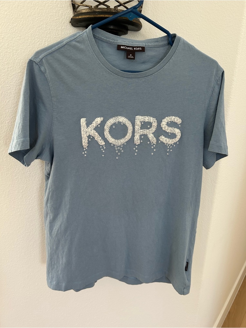 Women’s Michael Kors Light Blue Tee W/ White Sequin KORS Logo. Sz Medium
